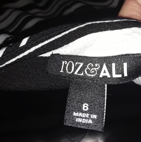 Roz & Ali striped dress - Picture 3 of 3